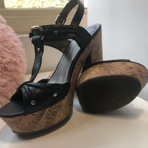 Size 8.5 Guess black platform heels-worn ONCE!